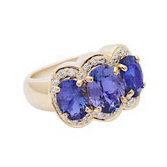 Ring-Tanzanite and Diamond